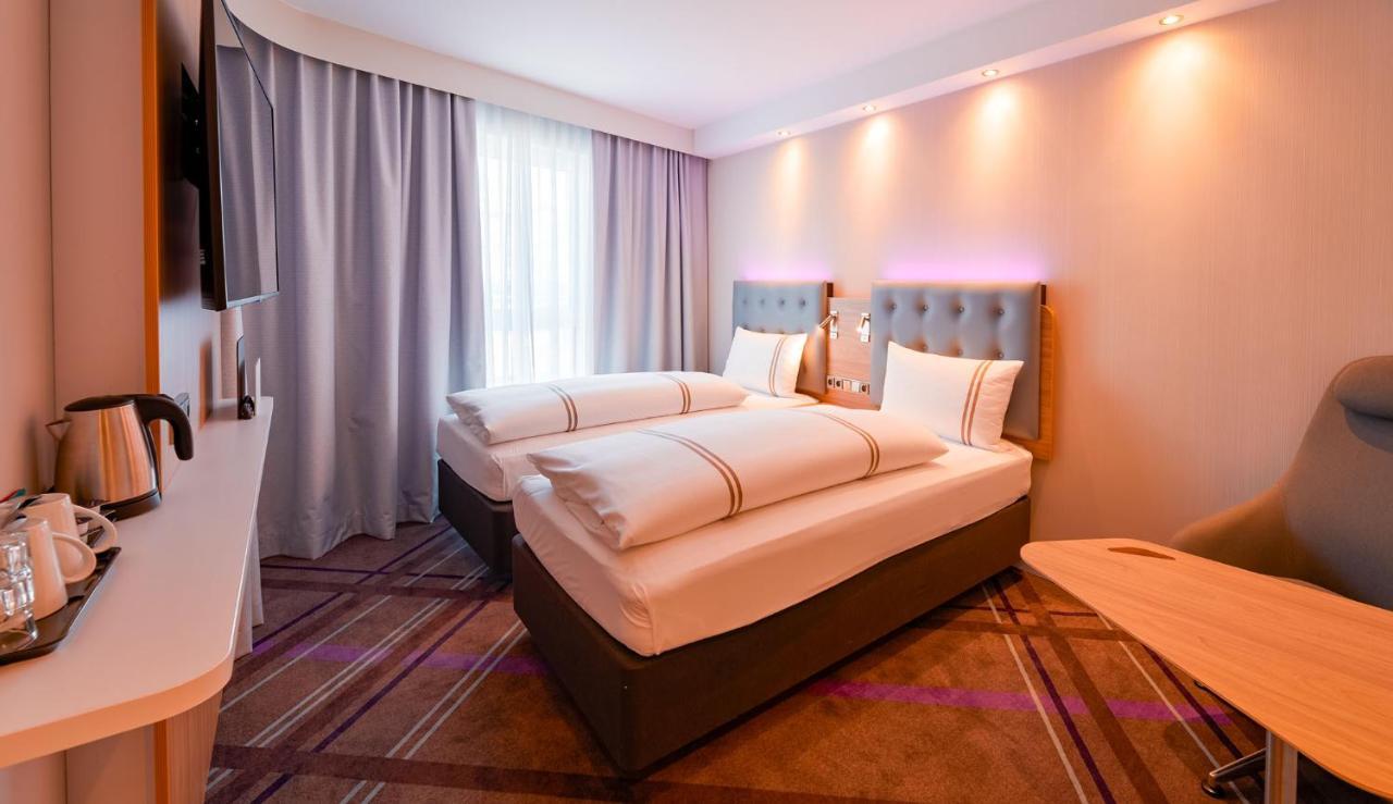 Premier Inn Mannheim City Centre Exteriör bild