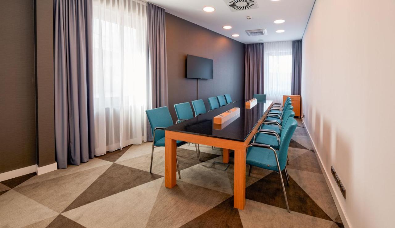 Premier Inn Mannheim City Centre Exteriör bild