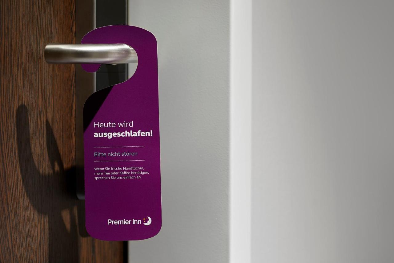 Premier Inn Mannheim City Centre Exteriör bild
